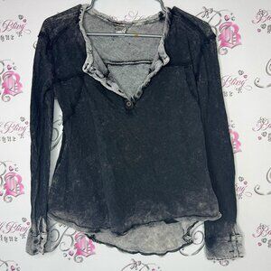 We the free top long sleeve high low back distressed grey black buttons cute